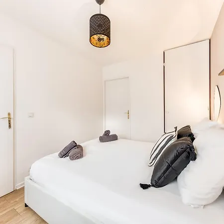 39m2 - Free Parking - Rer C - Metro 13-14 - Ascenseur - Easy Check In - Asnieres-sur-Seine